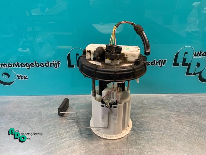 Gebruikte Tank element Pomp Citroen C2 (JM) 1.1 Prijs € 25,00 Margeregeling aangeboden door Autodemontagebedrijf Otte