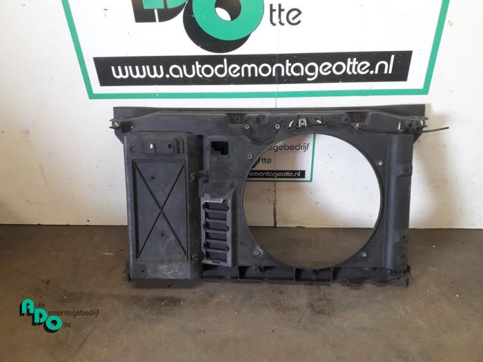 Gebruikte Frontpaneel Peugeot 308 (4A/C) 1.6 VTI 16V Prijs € 35,00 Margeregeling aangeboden door Autodemontagebedrijf Otte