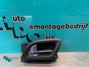 Gebruikte Deurgreep 4Deurs links-achter Peugeot 308 (4A/C) 1.6 VTI 16V Prijs € 15,00 Margeregeling aangeboden door Autodemontagebedrijf Otte