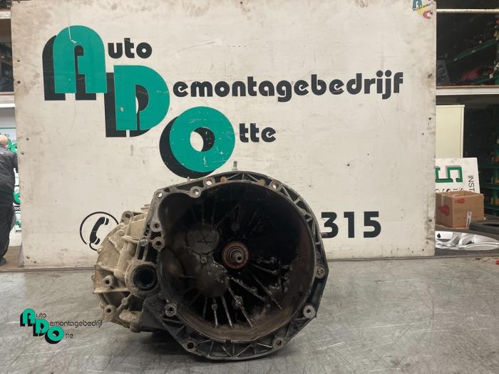 Gebruikte Versnellingsbak Opel Movano (4A1; 4A2; 4B2; 4B3; 4C2; 4C3) 1.9 CDTI Prijs € 500,00 Margeregeling aangeboden door Autodemontagebedrijf Otte