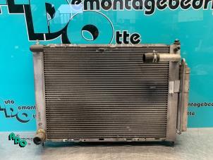 Gebruikte Radiateur Nissan Micra (K12) 1.2 16V Prijs € 80,00 Margeregeling aangeboden door Autodemontagebedrijf Otte