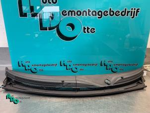 Gebruikte Paravan Peugeot 107 1.0 12V Prijs € 10,00 Margeregeling aangeboden door Autodemontagebedrijf Otte