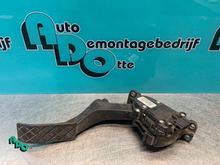 Gebruikte Gaspedaalpositie Sensor Volkswagen Transporter T5 2.5 TDi PF Prijs € 15,00 Margeregeling aangeboden door Autodemontagebedrijf Otte