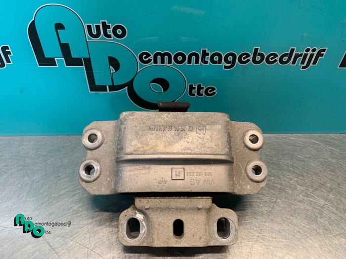 Gebruikte Versnellingsbak Steun Seat Leon (1P1) 1.8 TSI 16V Prijs € 20,00 Margeregeling aangeboden door Autodemontagebedrijf Otte