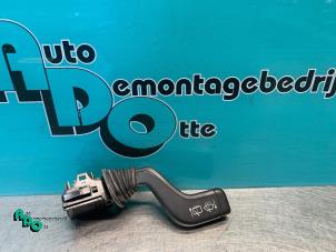 Gebruikte Ruitenwis Schakelaar Opel Agila (A) 1.0 12V Twin Port Prijs € 10,00 Margeregeling aangeboden door Autodemontagebedrijf Otte