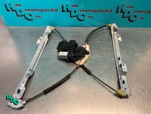 Gebruikte Ruitmechaniek 4Deurs rechts-voor Citroen C4 Grand Picasso (UA) 1.6 16V VTi Prijs € 40,00 Margeregeling aangeboden door Autodemontagebedrijf Otte