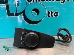 Gebruikte Schakelaar Kachel Citroen C4 Grand Picasso (UA) 1.6 16V VTi Prijs € 15,00 Margeregeling aangeboden door Autodemontagebedrijf Otte