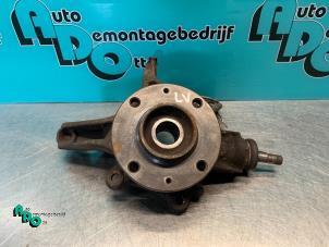 Gebruikte Fusee links-voor Citroen C4 Grand Picasso (UA) 1.6 16V VTi Prijs € 25,00 Margeregeling aangeboden door Autodemontagebedrijf Otte