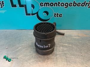 Gebruikte Luchtmassameter Opel Corsa D 1.3 CDTi 16V Ecotec Prijs € 15,00 Margeregeling aangeboden door Autodemontagebedrijf Otte