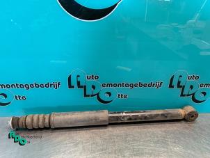 Gebruikte Schokdemper links-achter Dacia Sandero I (BS) 1.2 16V Prijs € 15,00 Margeregeling aangeboden door Autodemontagebedrijf Otte