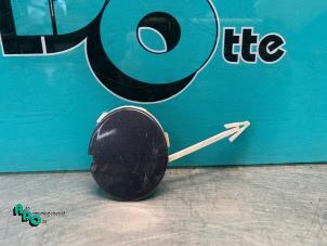 Gebruikte Sleepoog Afdekkap voor Ford Mondeo IV Wagon 1.6 16V Prijs € 10,00 Margeregeling aangeboden door Autodemontagebedrijf Otte