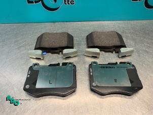 Nieuwe Remblok voor Mercedes GLC (X253) 2.0 260 16V 4-Matic Prijs € 48,40 Inclusief btw aangeboden door Autodemontagebedrijf Otte