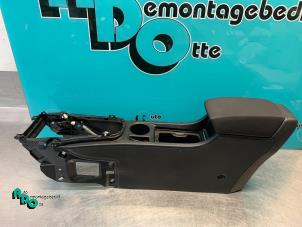 Gebruikte Armleuning Opel Astra J GTC (PD2/PF2) 1.4 Turbo 16V ecoFLEX 140 Prijs € 70,00 Margeregeling aangeboden door Autodemontagebedrijf Otte