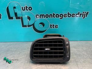 Gebruikte Luchtrooster Dashboard Volkswagen Polo V (6R) 1.2 12V Prijs € 10,00 Margeregeling aangeboden door Autodemontagebedrijf Otte