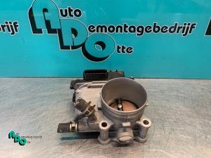 Gebruikte Gasklephuis Mitsubishi Grandis (NA) 2.4 16V MIVEC Prijs € 225,00 Margeregeling aangeboden door Autodemontagebedrijf Otte