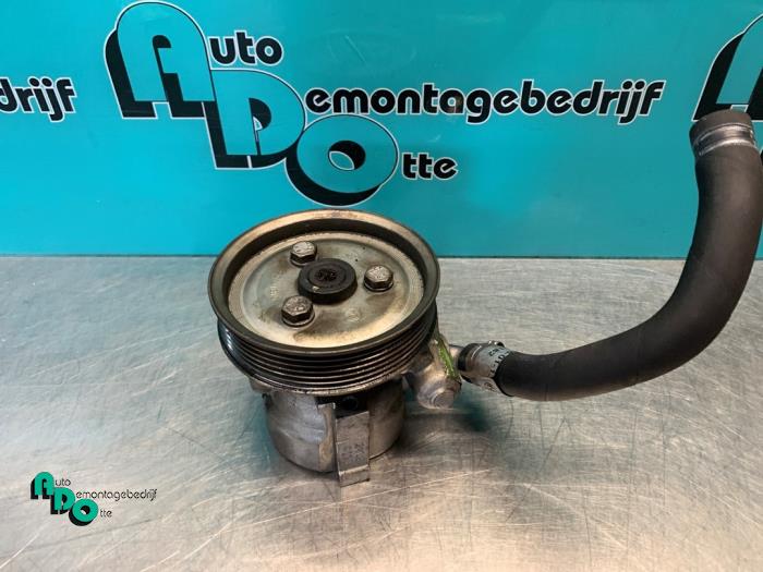 Gebruikte Pomp Servo Peugeot Bipper (AA) 1.3 HDI Prijs € 30,00 Margeregeling aangeboden door Autodemontagebedrijf Otte