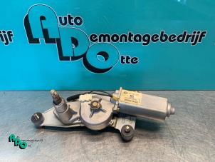 Gebruikte Ruitenwissermotor achter Chevrolet Lacetti (KLAN) 1.6 16V Prijs € 25,00 Margeregeling aangeboden door Autodemontagebedrijf Otte