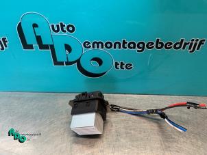 Gebruikte Kachel Weerstand Peugeot 108 1.0 12V Prijs € 10,00 Margeregeling aangeboden door Autodemontagebedrijf Otte