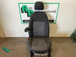 Gebruikte Voorstoel links Peugeot Bipper (AA) 1.3 HDI Prijs € 100,00 Margeregeling aangeboden door Autodemontagebedrijf Otte