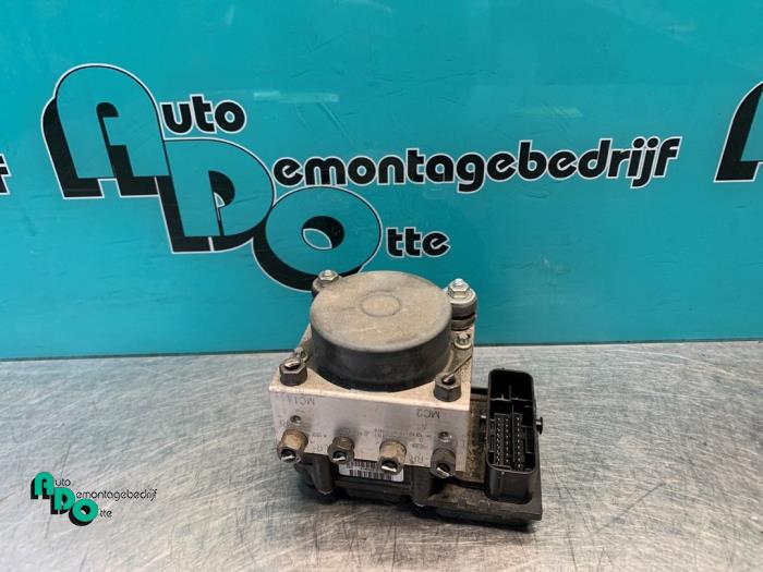 Gebruikte ABS Pomp Peugeot Bipper (AA) 1.3 HDI Prijs € 40,00 Margeregeling aangeboden door Autodemontagebedrijf Otte