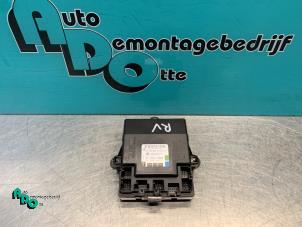 Gebruikte Deur module Mercedes B (W245) 2.0 B-200 16V Prijs € 15,00 Margeregeling aangeboden door Autodemontagebedrijf Otte