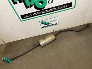 Gebruikte Uitlaat Middendemper Nissan Note (E11) 1.4 16V Prijs € 40,00 Margeregeling aangeboden door Autodemontagebedrijf Otte