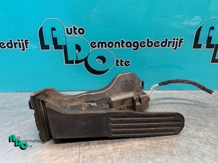 Gebruikte Gaspedaalpositie Sensor Volkswagen Golf VI (5K1) 1.4 TSI 122 16V Prijs € 20,00 Margeregeling aangeboden door Autodemontagebedrijf Otte