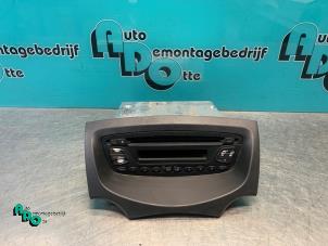 Gebruikte Radio CD Speler Ford Ka II 1.2 Prijs € 20,00 Margeregeling aangeboden door Autodemontagebedrijf Otte