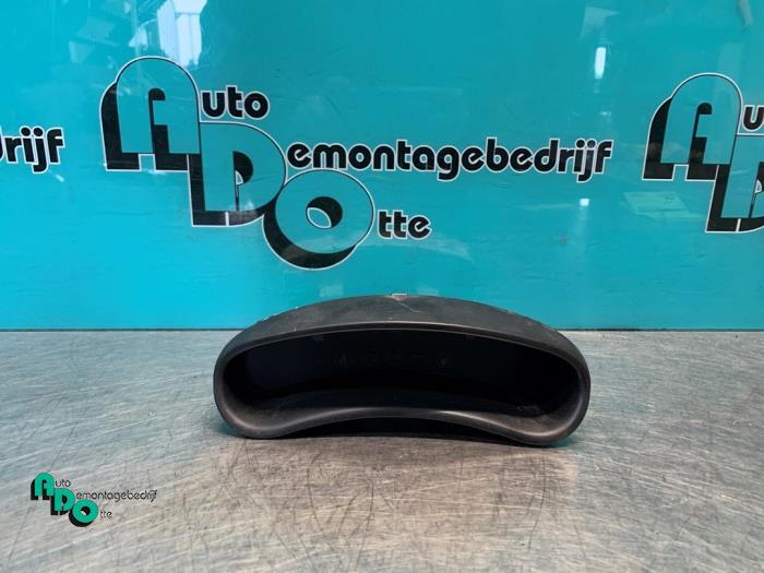 Gebruikte Display Interieur Chevrolet Matiz 0.8 S,SE Prijs € 15,00 Margeregeling aangeboden door Autodemontagebedrijf Otte