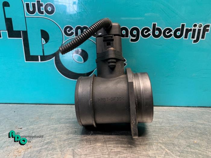 Gebruikte Luchtmassameter Seat Ibiza III (6L1) 1.8 Turbo 20V FR Prijs € 20,00 Margeregeling aangeboden door Autodemontagebedrijf Otte