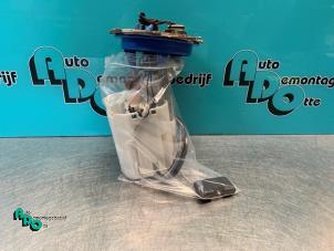 Gebruikte Tank element Pomp Volkswagen Golf VII (AUA) 1.2 TSI 16V Prijs € 20,00 Margeregeling aangeboden door Autodemontagebedrijf Otte