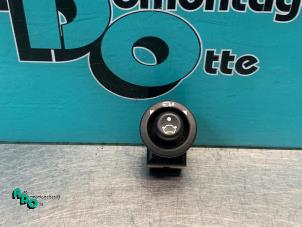 Gebruikte Schakelaar Spiegel Ford Fiesta 6 (JA8) 1.6 16V Sport Prijs € 15,00 Margeregeling aangeboden door Autodemontagebedrijf Otte