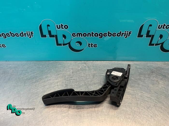 Gebruikte Gaspedaalpositie Sensor Ford Fiesta 6 (JA8) 1.6 16V Sport Prijs € 20,00 Margeregeling aangeboden door Autodemontagebedrijf Otte