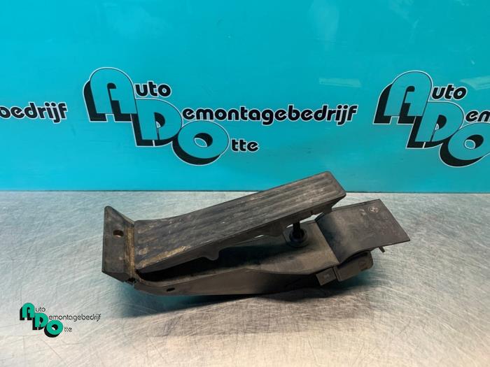 Gebruikte Gaspedaalpositie Sensor BMW 1 serie (E87/87N) 118d 16V Prijs € 25,00 Margeregeling aangeboden door Autodemontagebedrijf Otte