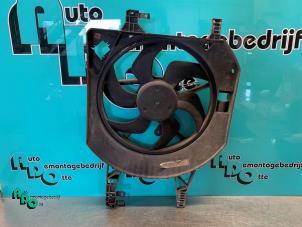 Gebruikte Vin Opel Vivaro 1.9 DTI 16V Prijs € 35,00 Margeregeling aangeboden door Autodemontagebedrijf Otte