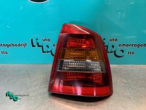 Gebruikte Achterlicht rechts Opel Astra G (F07) 1.8 16V Prijs € 20,00 Margeregeling aangeboden door Autodemontagebedrijf Otte
