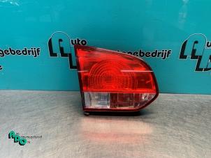 Gebruikte Achterlicht links Volkswagen Golf VI (5K1) 1.4 TSI 122 16V Prijs € 25,00 Margeregeling aangeboden door Autodemontagebedrijf Otte