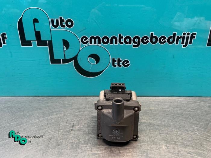 Gebruikte Bobine Volkswagen Golf III Cabrio (1E) 2.0 Avantgarde Prijs € 20,00 Margeregeling aangeboden door Autodemontagebedrijf Otte