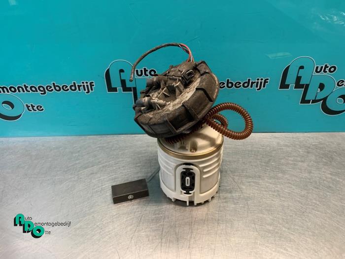 Gebruikte Tank element Pomp Volkswagen Golf III Cabrio (1E) 2.0 Avantgarde Prijs € 20,00 Margeregeling aangeboden door Autodemontagebedrijf Otte