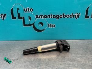 Gebruikte Pen Bobine BMW 5 serie (E60) 525i 24V Prijs € 15,00 Margeregeling aangeboden door Autodemontagebedrijf Otte