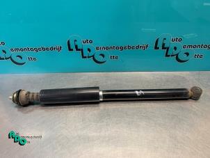 Gebruikte Schokdemper links-achter Toyota Yaris (P1) 1.3 16V VVT-i Prijs € 20,00 Margeregeling aangeboden door Autodemontagebedrijf Otte