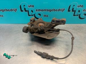 Gebruikte Asschenkel rechts-voor Opel Meriva 1.4 16V Twinport Prijs € 25,00 Margeregeling aangeboden door Autodemontagebedrijf Otte