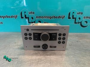 Gebruikte Radio CD Speler Opel Meriva 1.4 16V Twinport Prijs € 40,00 Margeregeling aangeboden door Autodemontagebedrijf Otte