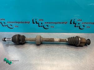 Gebruikte Aandrijfas rechts-voor Dacia Sandero I (BS) 1.6 Prijs € 60,00 Margeregeling aangeboden door Autodemontagebedrijf Otte