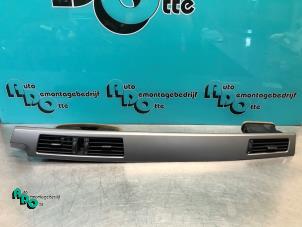 Gebruikte Dashboard deel BMW 5 serie (E60) 525i 24V Prijs € 50,00 Margeregeling aangeboden door Autodemontagebedrijf Otte