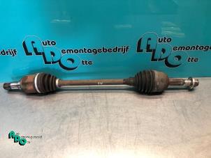 Gebruikte Steekas links-voor Mitsubishi Space Star (A0) 1.0 12V Prijs € 50,00 Margeregeling aangeboden door Autodemontagebedrijf Otte