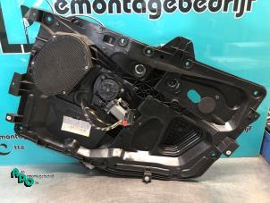 Gebruikte Ruitmechaniek 4Deurs rechts-voor Ford Fusion 1.4 16V Prijs € 50,00 Margeregeling aangeboden door Autodemontagebedrijf Otte