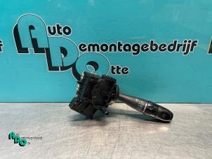 Gebruikte Ruitenwis Schakelaar Hyundai Getz 1.1i 12V Prijs € 15,00 Margeregeling aangeboden door Autodemontagebedrijf Otte