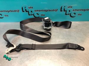 Gebruikte Veiligheidsgordel rechts-voor Dodge Caliber 2.0 16V Prijs € 40,00 Margeregeling aangeboden door Autodemontagebedrijf Otte