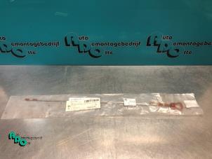 Nieuwe Olie Peilstok Mercedes C (W205) C-220 d 2.2 16V 4-Matic Prijs € 18,15 Inclusief btw aangeboden door Autodemontagebedrijf Otte